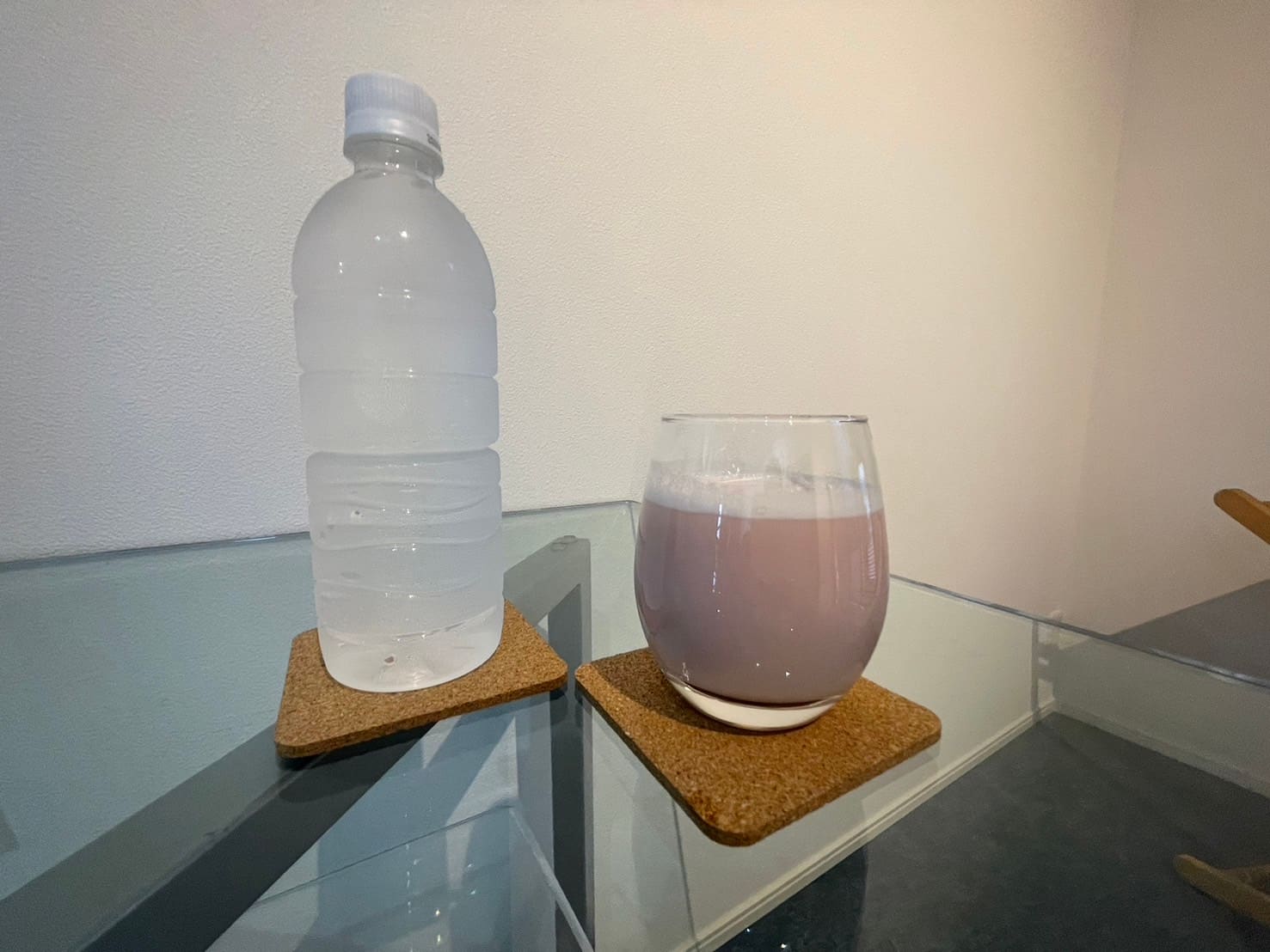 コースに含まれるお水とプロテインドリンク